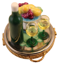 Load image into Gallery viewer, SKU# 10005 - Pears and Grapes with Pairing Wine
