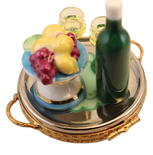Load image into Gallery viewer, SKU# 10005 - Pears and Grapes with Pairing Wine