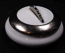 Lade das Bild in den Galerie-Viewer, SKU# 20072 Wolken Runde Box Platin