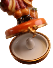 Cargar imagen en el visor de la galería, SKU# 3332- Papá Noel provenzal de Lynn Haney