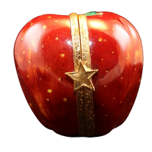 Load image into Gallery viewer, SKU# 3524 - Apple