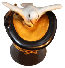 Cargar imagen en el visor de la galería, SKU# 36008 - Sombrero de mago con paloma - (RETIRADO)