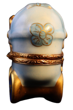 Lade das Bild in den Galerie-Viewer, SKU# 36025 - Baby Junge im Kinderwagen