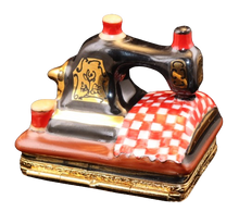 Cargar imagen en el visor de la galería, SKU# 36029 - Máquina de coser - (RETIRADA)