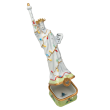 Load image into Gallery viewer, SKU# 3609 - Statue of Liberty Christmas