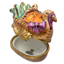 Cargar imagen en el visor de la galería, SKU# 3619 - Cesta para pavo