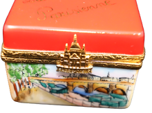 Lade das Bild in den Galerie-Viewer, SKU# 3704B - Postkarten des Pariser Lebens - Verzierte Schachtel