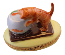 Lade das Bild in den Galerie-Viewer, SKU# 6029 - Kätzchen mit Fischglas