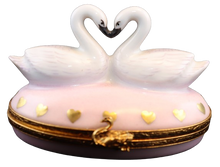 Cargar imagen en el visor de la galería, SKU# 6368 - Cisnes enamorados