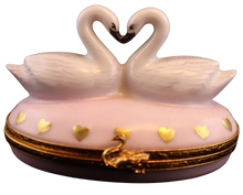 Cargar imagen en el visor de la galería, SKU# 6368 - Cisnes enamorados