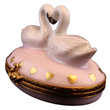Cargar imagen en el visor de la galería, SKU# 6368 - Cisnes enamorados