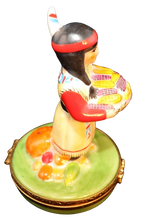 Cargar imagen en el visor de la galería, SKU# 6385 - Mujer india