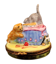 Cargar imagen en el visor de la galería, SKU# 6976 - 3 Gatitos