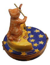 Load image into Gallery viewer, SKU# 7022 - The cat and the fiddle