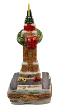 Load image into Gallery viewer, SKU# 7121 - A New York Christmas