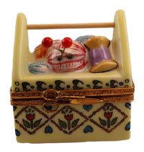 Cargar imagen en el visor de la galería, SKU# 7177 - Caja de costura