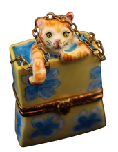 Cargar imagen en el visor de la galería, SKU# 7180 - Gatito en bolsa de compras