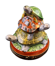 Cargar imagen en el visor de la galería, SKU# 7423 - Pila de tortugas