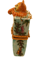 Cargar imagen en el visor de la galería, SKU# 7499 - Gatito en bolsa de compras