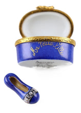Lade das Bild in den Galerie-Viewer, SKU# 7503 - Schleifenschuhe Blau W/Goldene Punkte