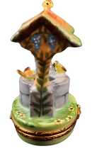 Cargar imagen en el visor de la galería, SKU# 7538 - Pozo de los deseos con pájaros amarillos