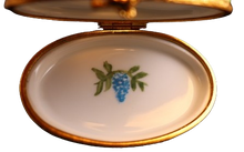 Cargar imagen en el visor de la galería, SKU# 7538 - Pozo de los deseos con pájaros amarillos