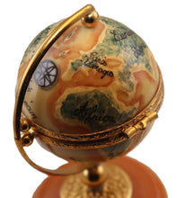 Load image into Gallery viewer, SKU# 7560B - Globe 2000