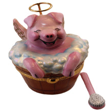 Cargar imagen en el visor de la galería, SKU# 7562 - Cerdito angelical en bañera