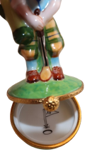 Lade das Bild in den Galerie-Viewer, SKU# 7633 - Schottischer Golfer