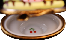 Load image into Gallery viewer, SKU# 7722 - Chocolate Banana Split