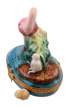 Cargar imagen en el visor de la galería, SKU# 7738 - Flamenco rosado en estanque azul.