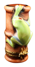 Load image into Gallery viewer, SKU# 7808 - Red-Eyed Tree Frog