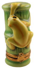 Load image into Gallery viewer, SKU# 7809 - Golden Toad