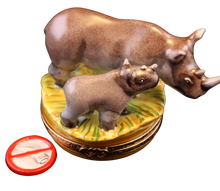 Cargar imagen en el visor de la galería, SKU# 7814 - Rinoceronte negro con cría