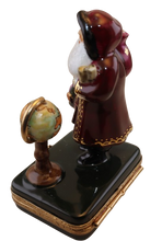 Cargar imagen en el visor de la galería, SKU# 7824 - Lynn Haney Papá Noel con globo