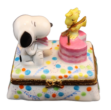 Load image into Gallery viewer, SKU# 8451 - Snoopy and Woostock Birthday from the Peanuts© collection.