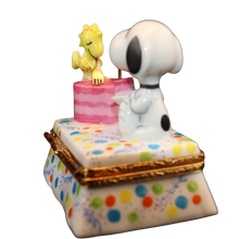 Load image into Gallery viewer, SKU# 8451 - Snoopy and Woostock Birthday from the Peanuts© collection.