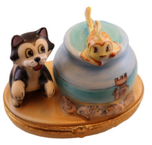 Lade das Bild in den Galerie-Viewer, SKU# 8522 - Figaro & Cleo - Disney © collection.