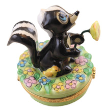 Load image into Gallery viewer, SKU# 8548 - Flower - Disney© collection