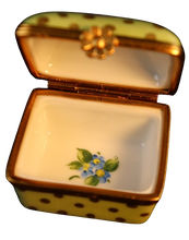 Cargar imagen en el visor de la galería, SKU# 9103 - Caja amarilla con puntos dorados