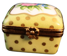Cargar imagen en el visor de la galería, SKU# 9103 - Caja amarilla con puntos dorados