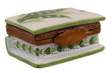 Lade das Bild in den Galerie-Viewer, SKU# C020108P - Photo Album - Lily of the Valley Book