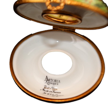 Cargar imagen en el visor de la galería, SKU# 6323 - Corona de pino