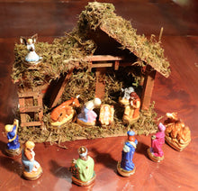 Lade das Bild in den Galerie-Viewer, CRECHE - COMPLETE