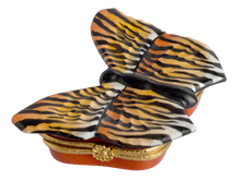 Lade das Bild in den Galerie-Viewer, Artikelnummer 3456 - Xebra-Schmetterling