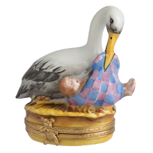 Lade das Bild in den Galerie-Viewer, SKU# 3521 - Storch mit Baby