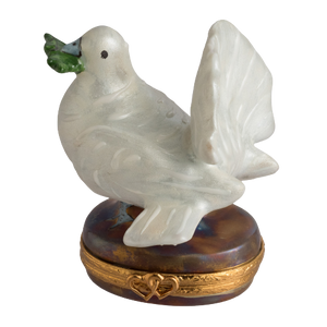 SKU# 36015 - Dove With Olive Branch - (RETIRED)