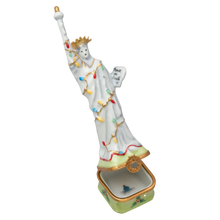 Load image into Gallery viewer, SKU# 3609 - Statue of Liberty Christmas
