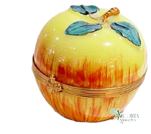 Cargar imagen en el visor de la galería, SKU# 6066 - Manzana roja y amarilla