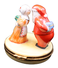 Load image into Gallery viewer, SKU# 6314 - Father And Mother Christmas
